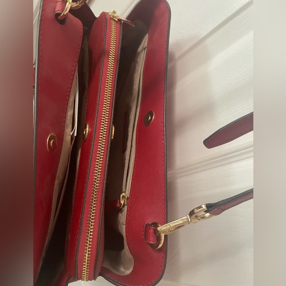 Michael Kors Bag - EUC / used one day. Mint condition - Picture 5 of 7